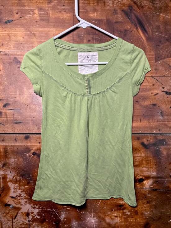 Abercrombie & Fitch Tops - Abercrombie & Fitch Women's Green Ribbed Henley Short Sleeve Top